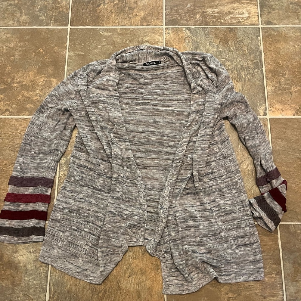 NIC+ZOE heather grey sweater